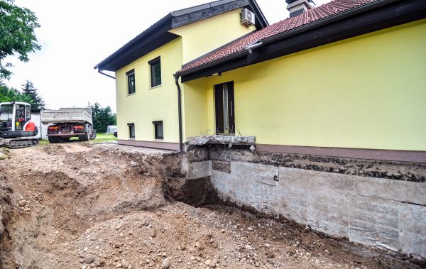Concrete Settlement Repair in Des Moines